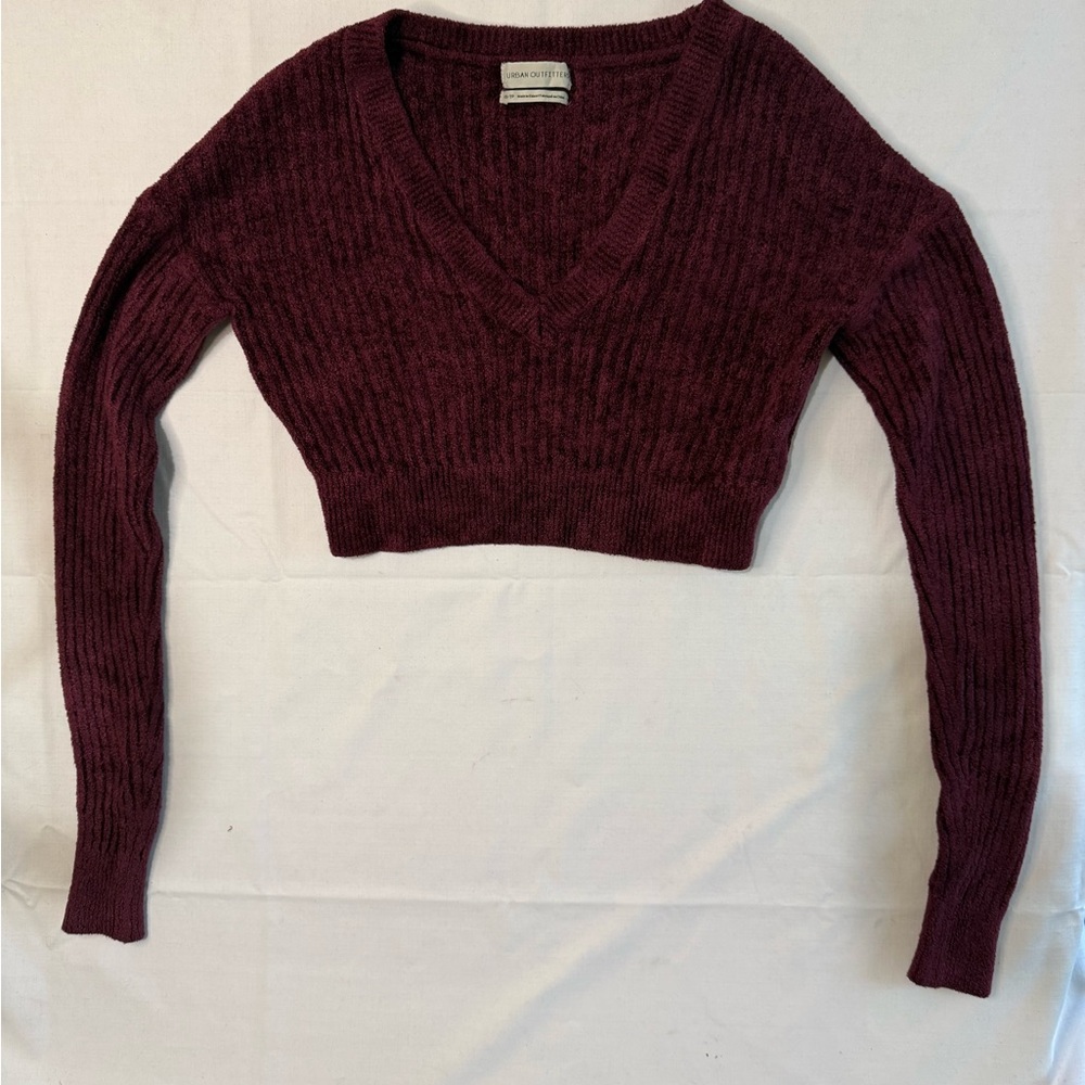 ⚫️ Urban Outfitters V-Neck Ribbed Crop Top Sweater Fitted Cuff Sz XS
